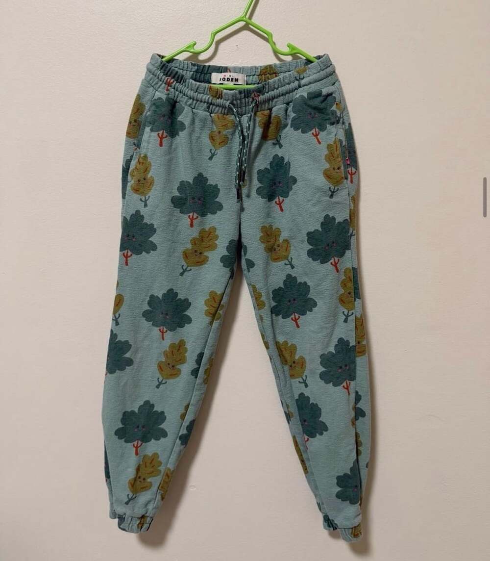 Mini Boden Leaf Print Sweatpants Size 9Y Green